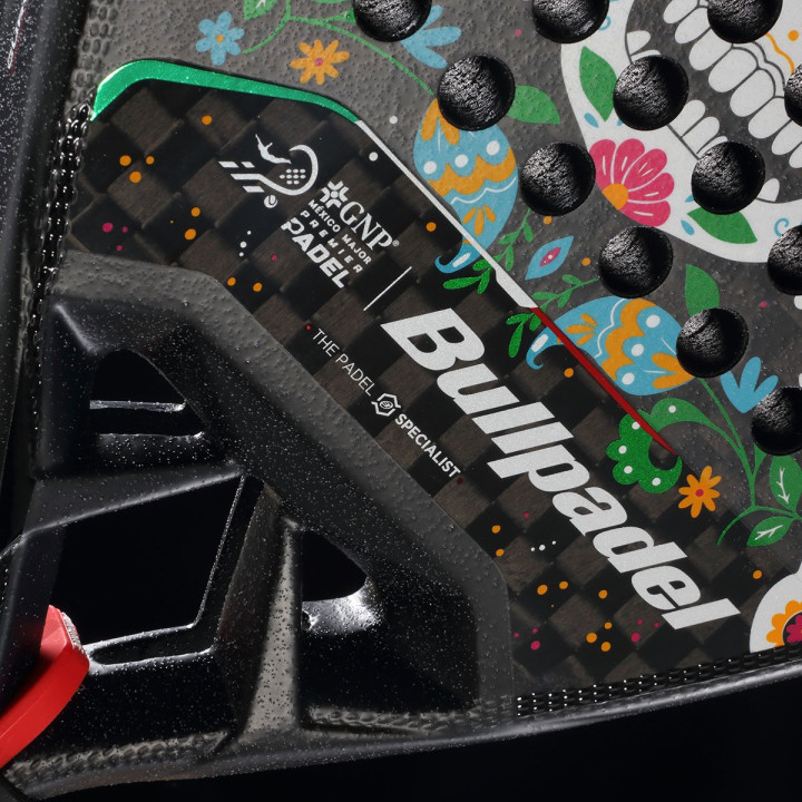 RACKET BULLPADEL VERTEX 04 MX 24