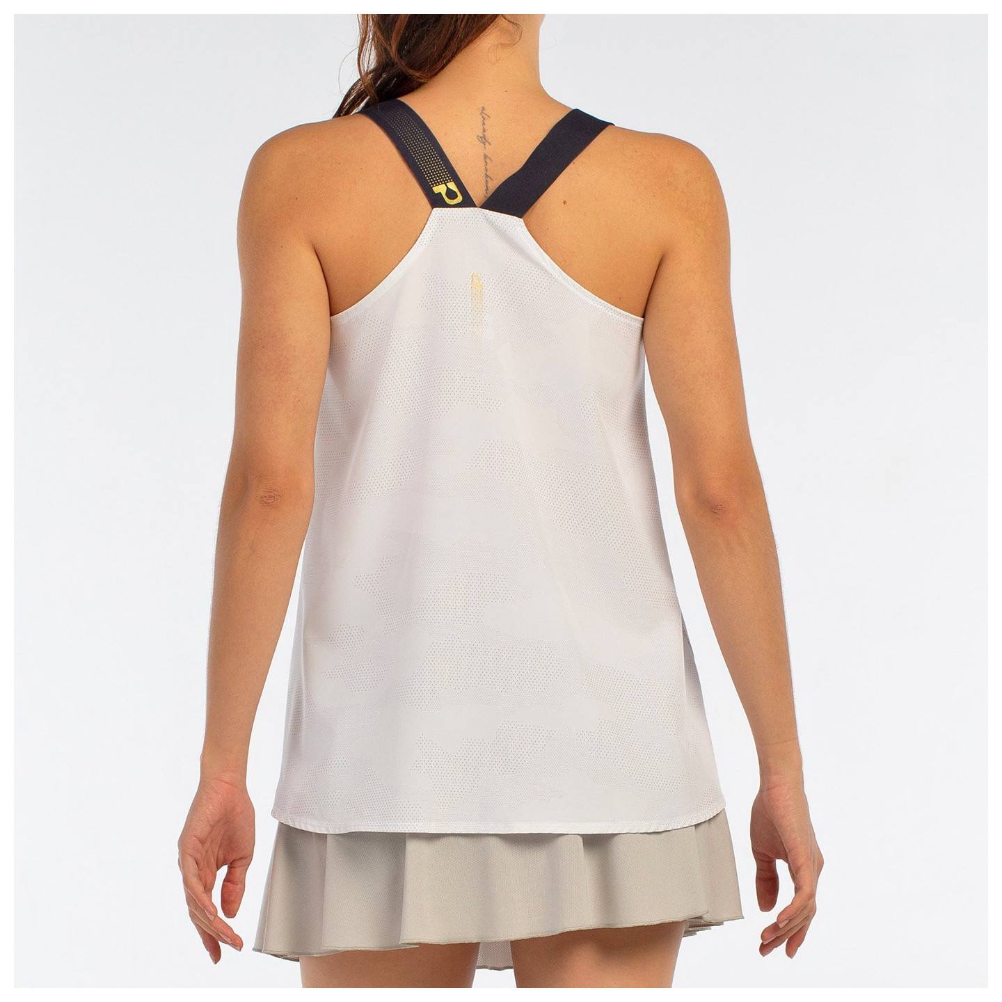 tienda de padel Madrid, tienda de padel online, tienda de padel españa, tienda de padel en linea, CAMISETA BULLPADEL AGORE BLANC