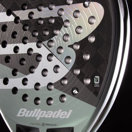 tienda de padel Madrid, tienda de padel online, tienda de padel españa, tienda de padel en linea, PALA BULLPADEL HACK 04 26
