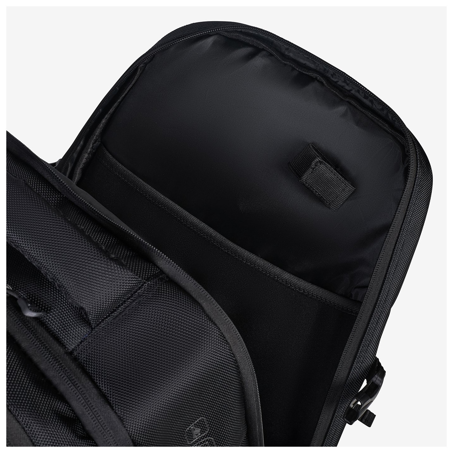 tienda de padel Madrid, tienda de padel online, tienda de padel españa, tienda de padel en linea, MOCHILA BULLPADEL BPM26003 TEC