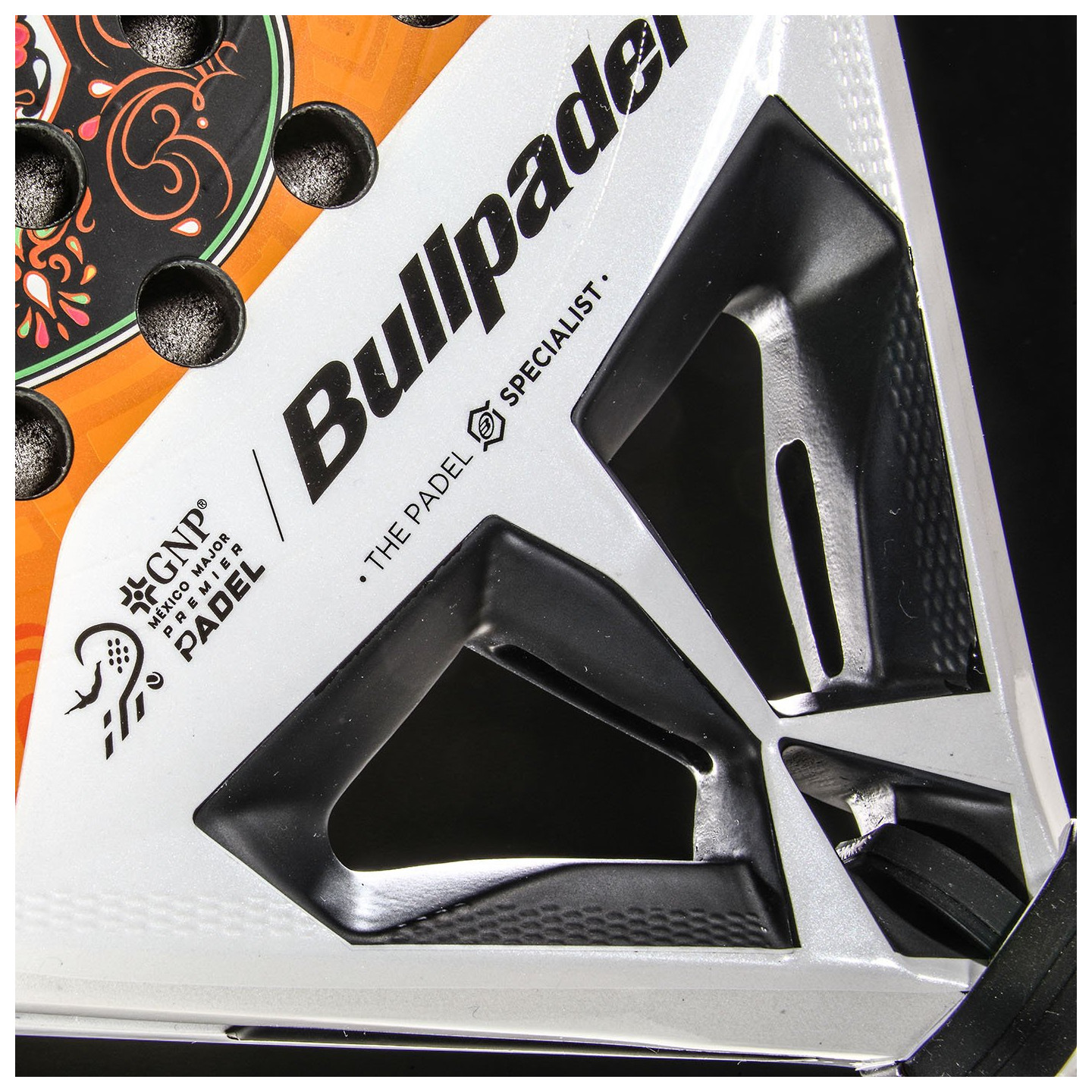tienda de padel Madrid, tienda de padel online, tienda de padel españa, tienda de padel en linea, PALA BULLPADEL HACK 04 MX 25